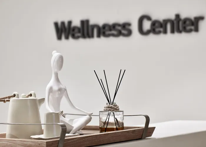 Costa Grand & Kamári